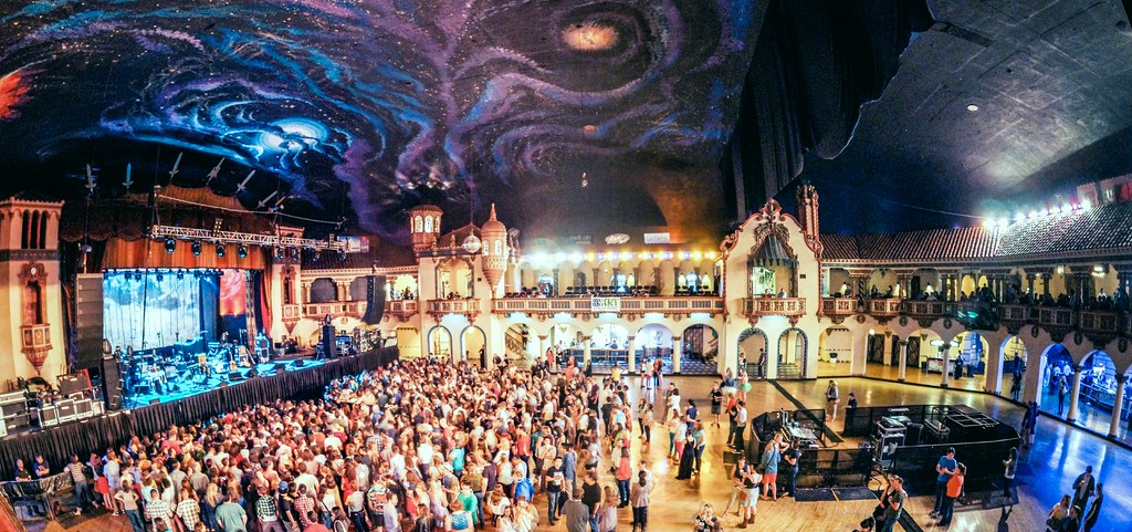 The Aragon Ballroom | 1106 W Lawrence Ave Chicago, IL June 2…