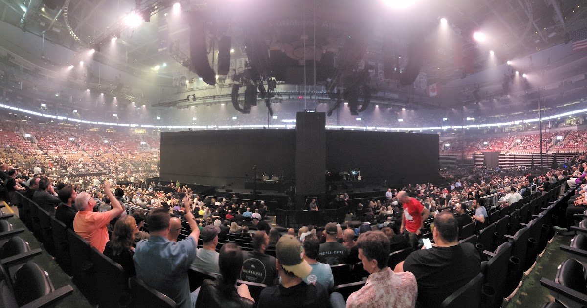 Panoramic view of the stage at Scotiabank arena, Roger Waters concert ...